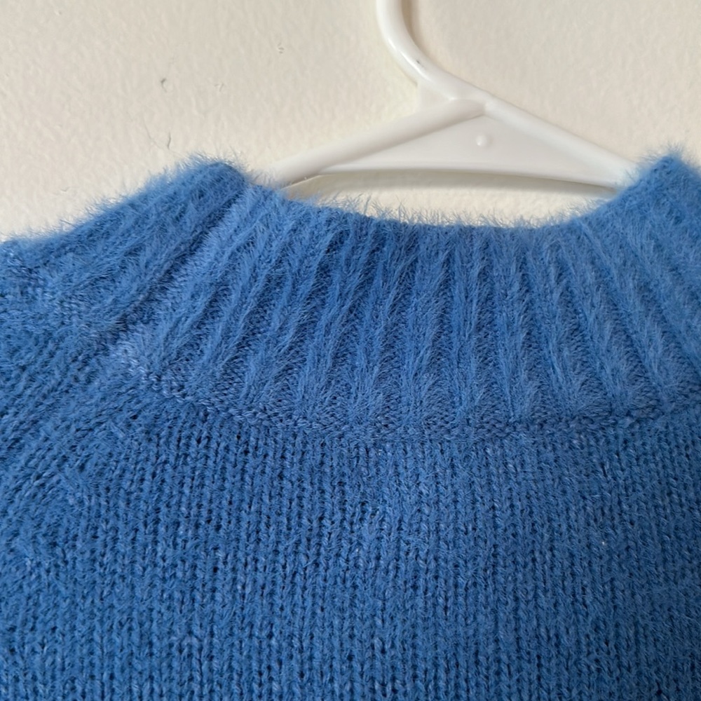 Urban Outfitters Sweater - Picture 3 of 5